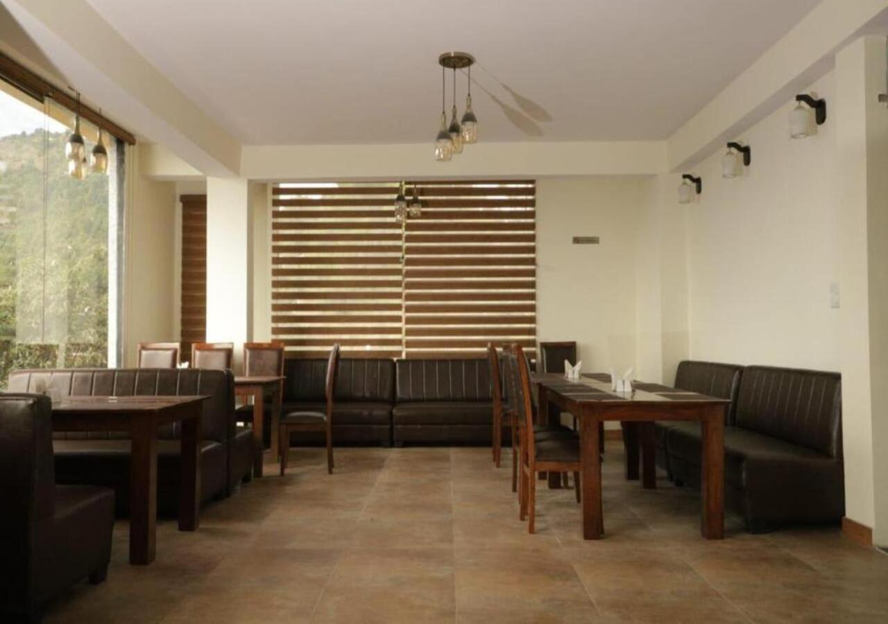 The Alpine Retreat Hotell Shimla Exteriör bild